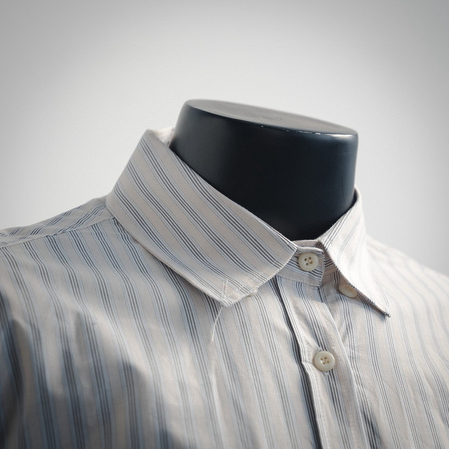 Miu embroidered buttons shirt