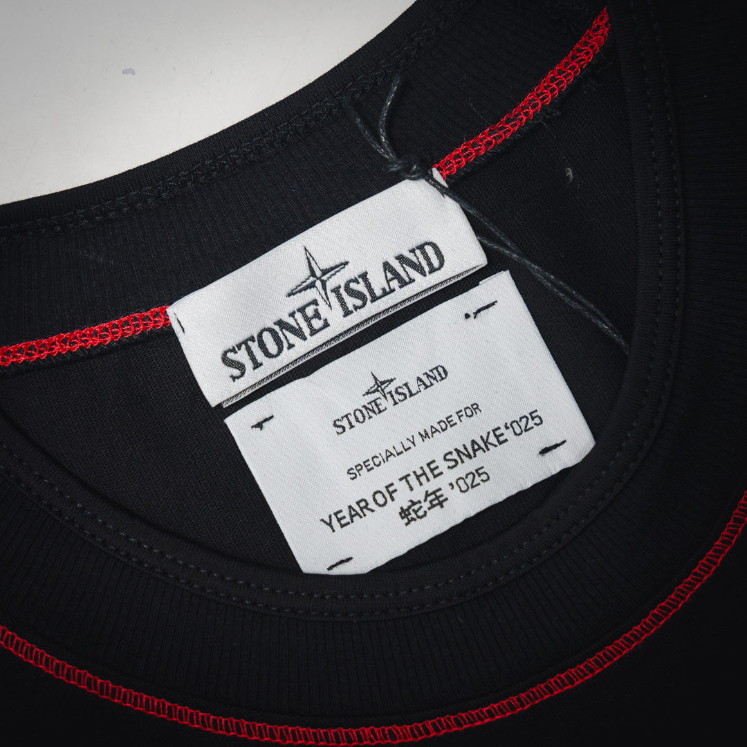 Stone i embroidered t-shirt