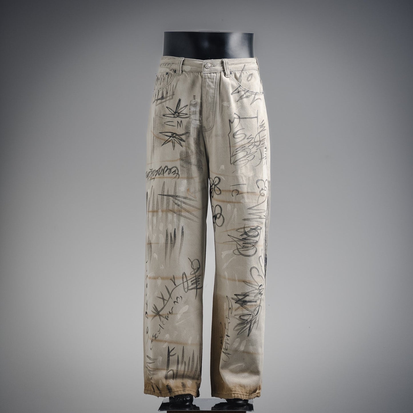 balen 2fw graffiti jeans