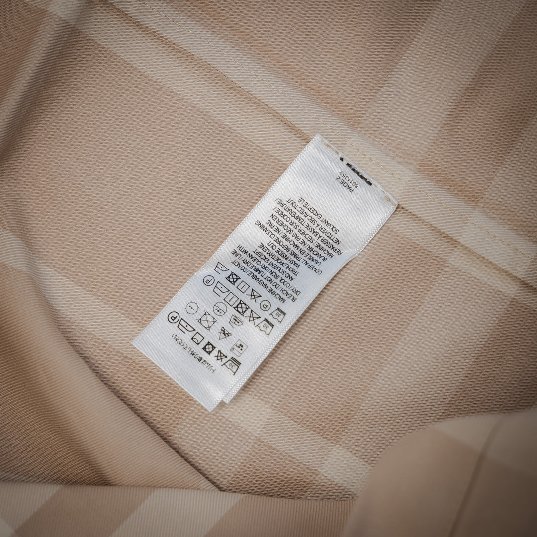 Burber 25ss buttons shirt