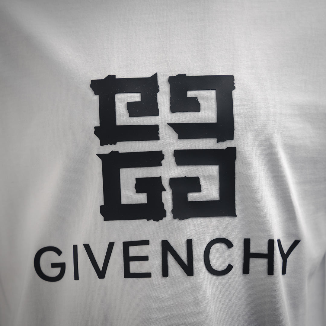 Gvien printed t-shirt