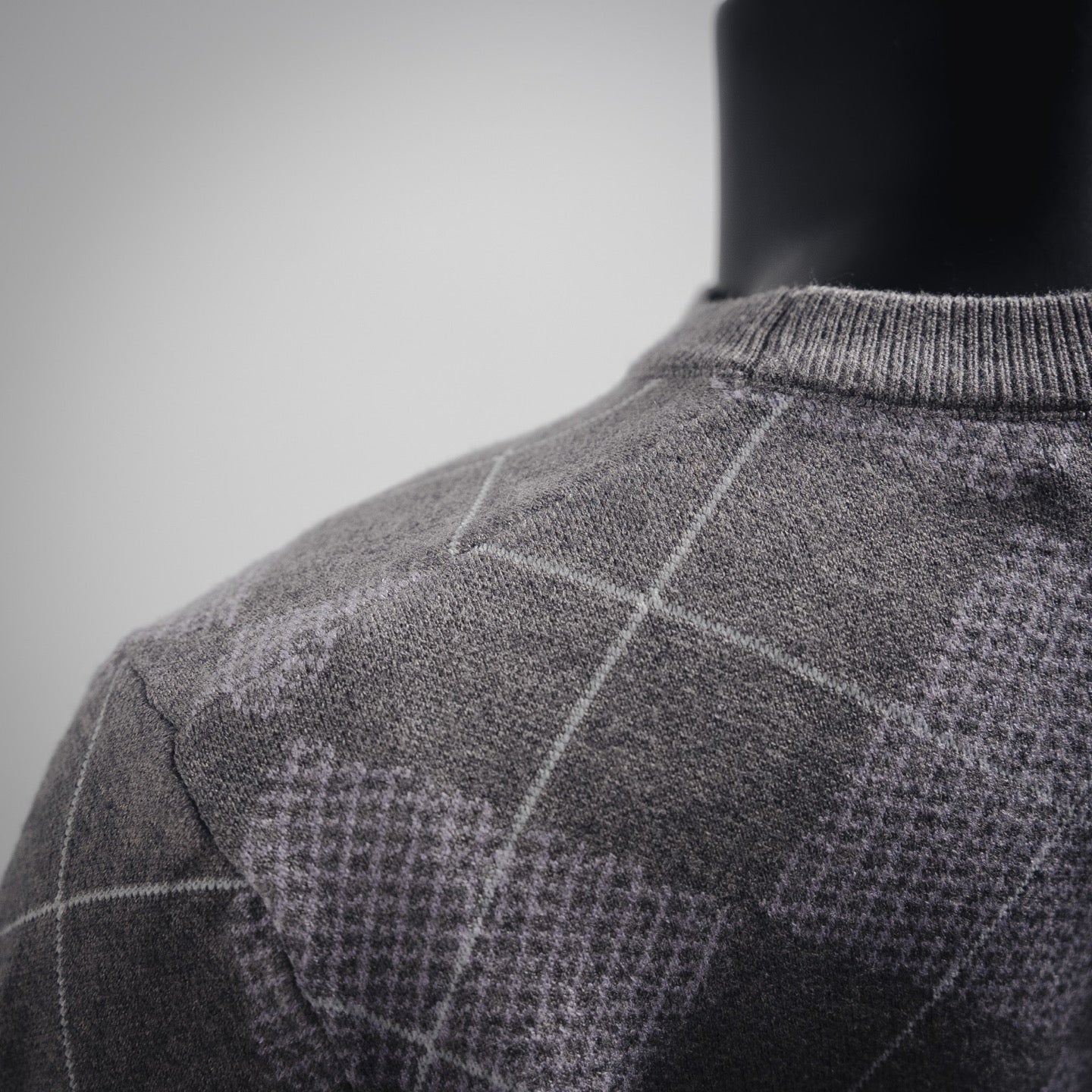 1V 24SS cashmere knitted sweater