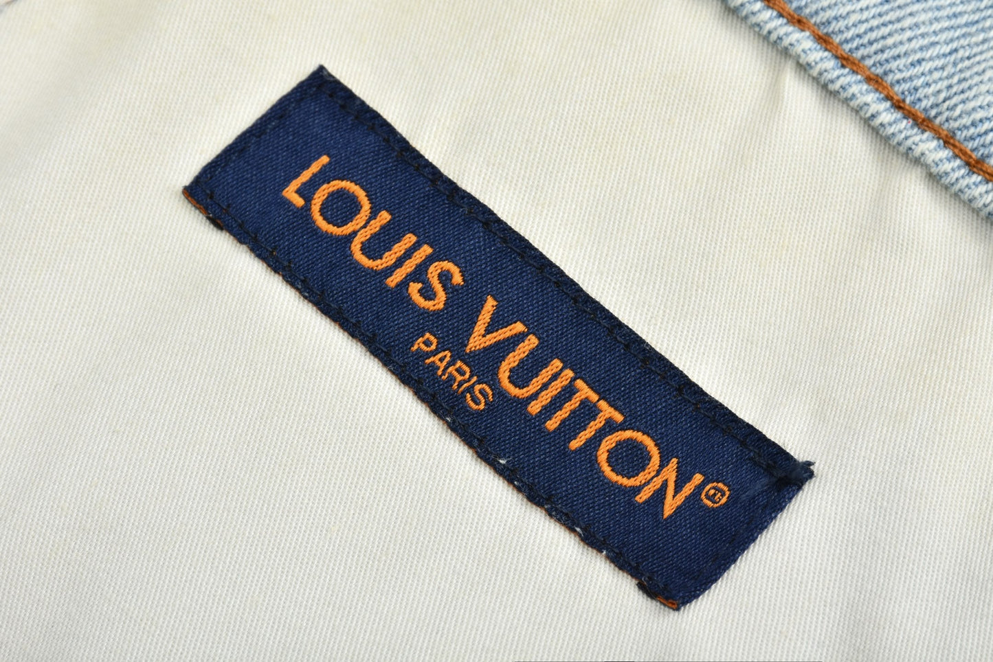 1V jacquard jeans