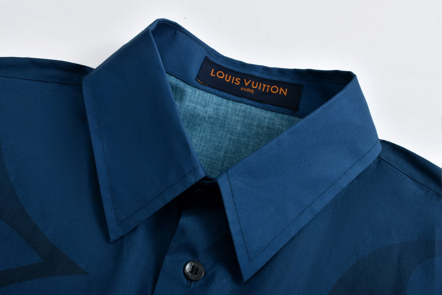 1V 24fw printed buttons shirt