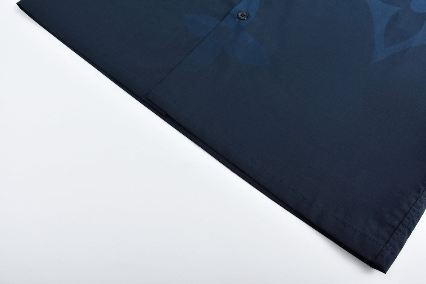 1V 24fw printed buttons shirt
