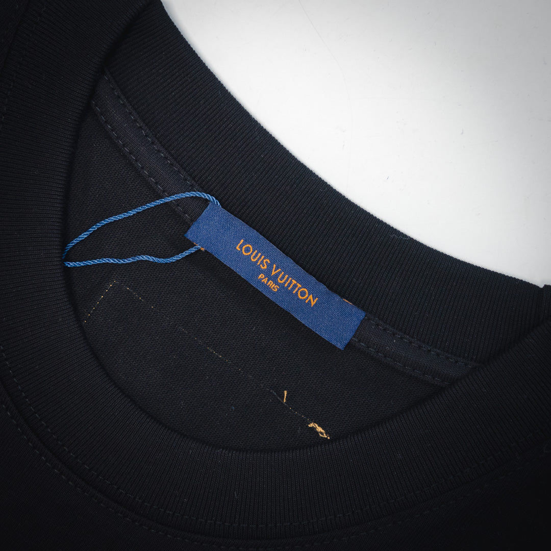 1V printed t-shirt