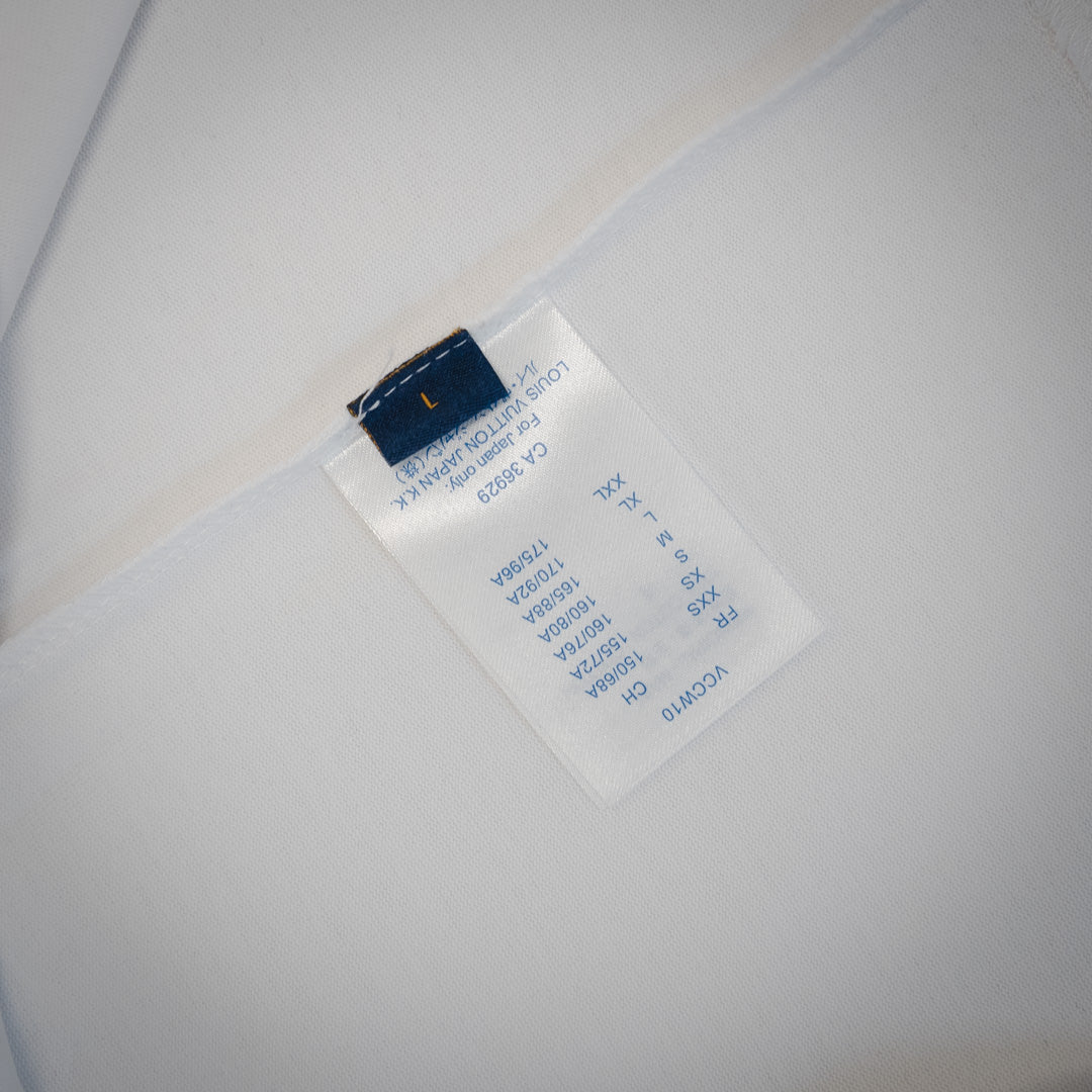 1V printed t-shirt