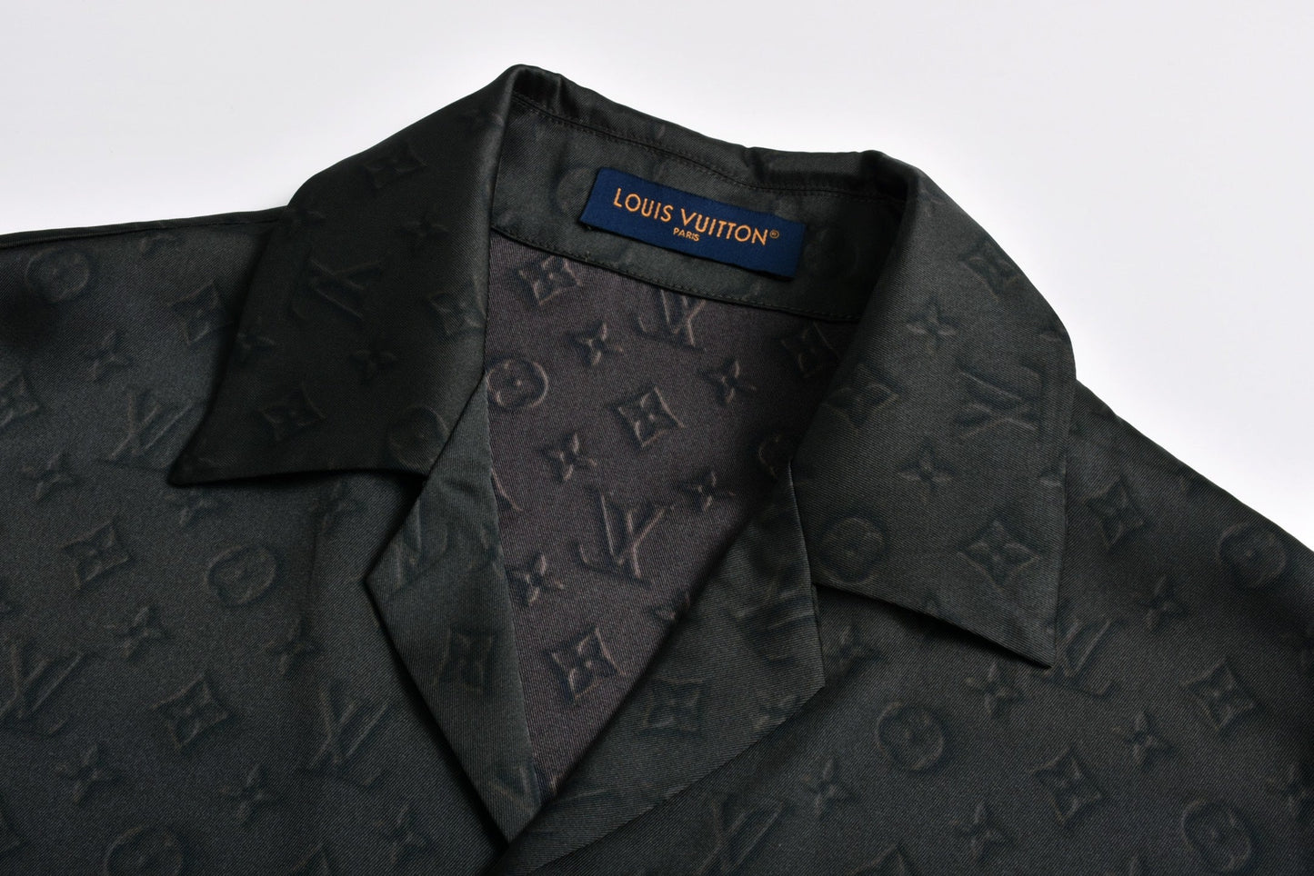 1V 25SS silk shirt