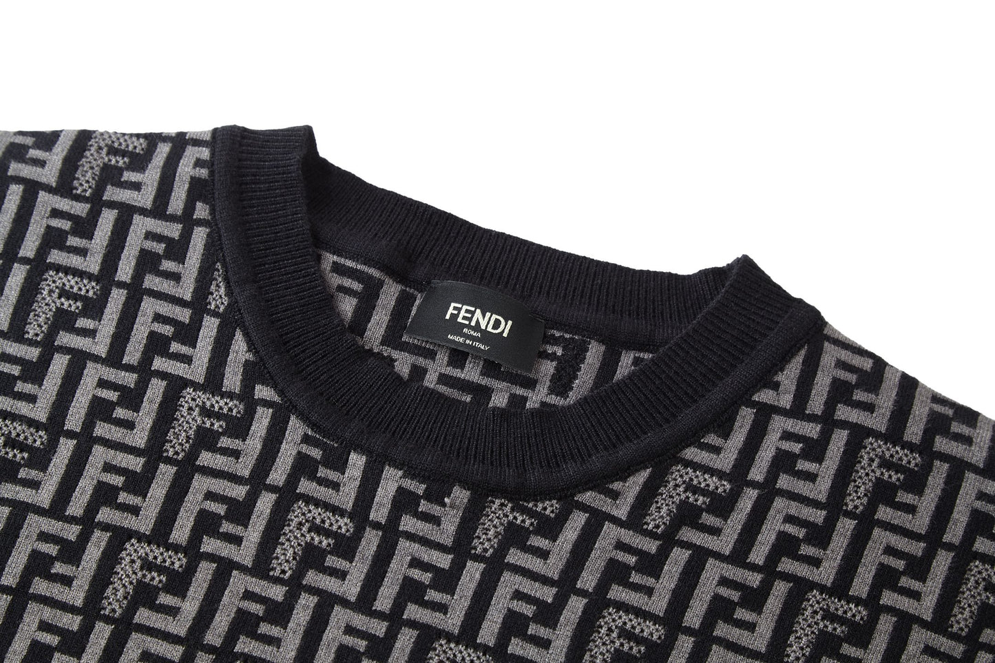 Fend 25ss knit t-shirt