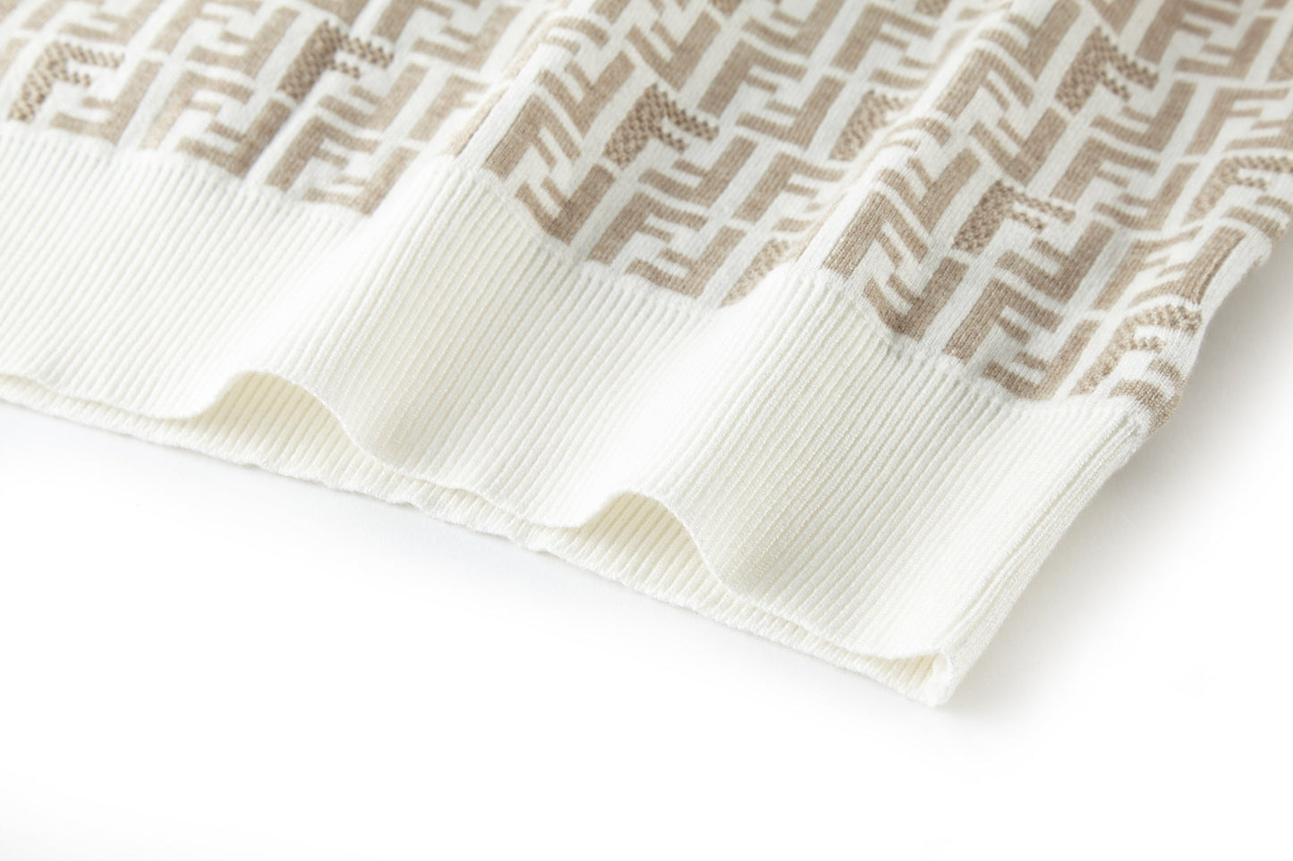 Fend 25ss knit t-shirt