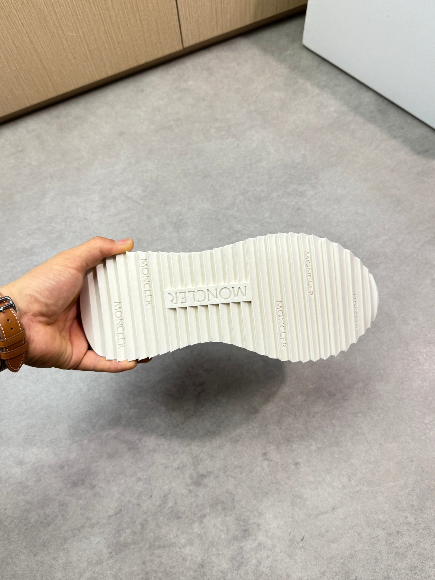 Mon 25ss sneaker