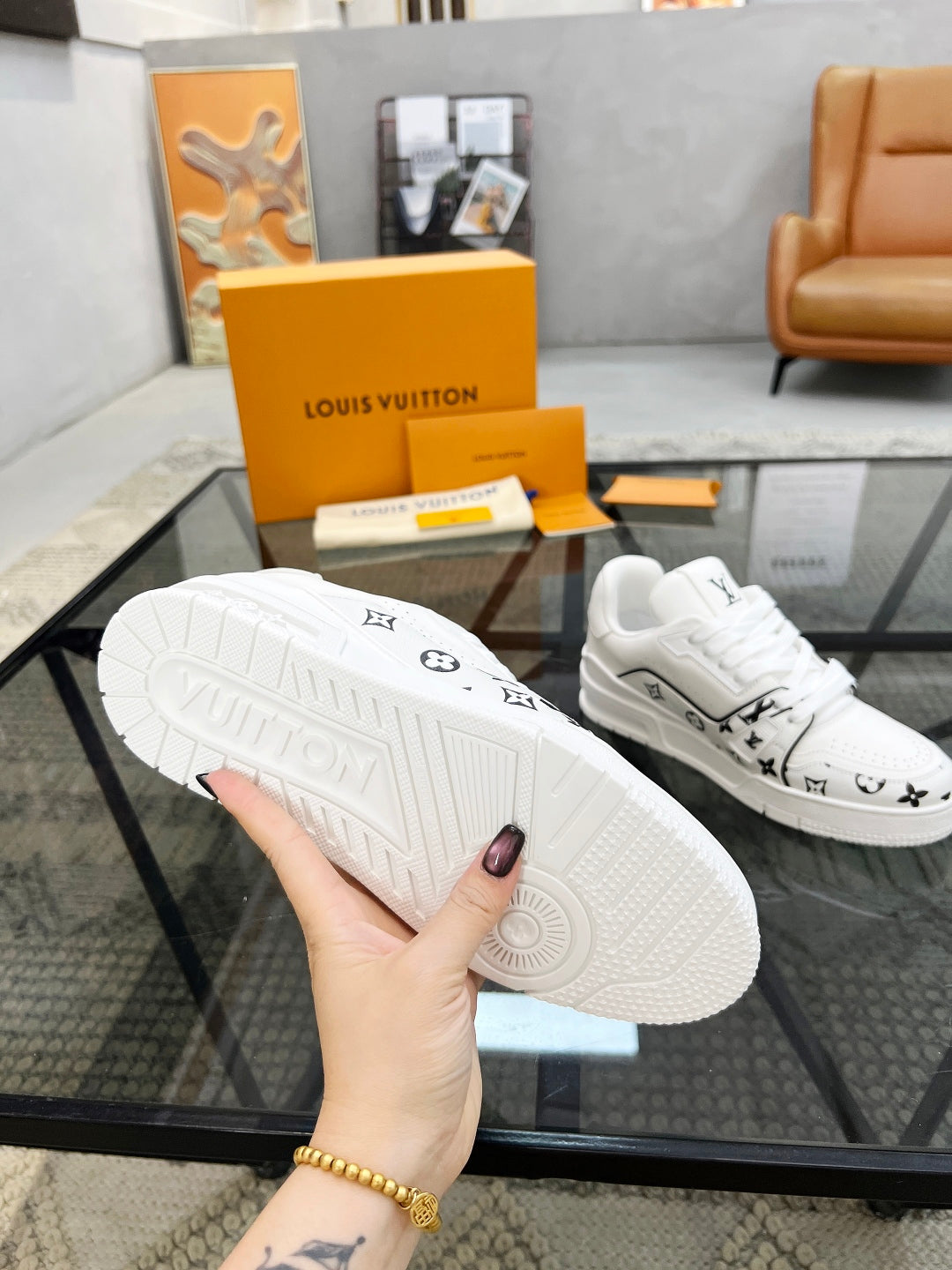 Louis leather sneakers