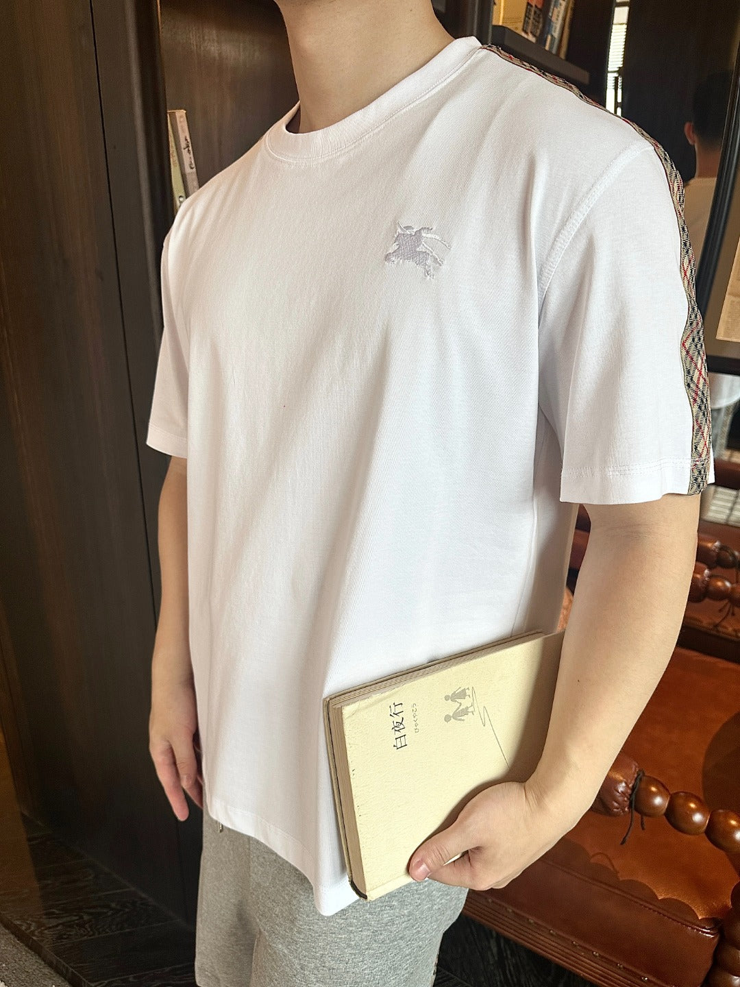 Burber 25ss webbing t-shirt