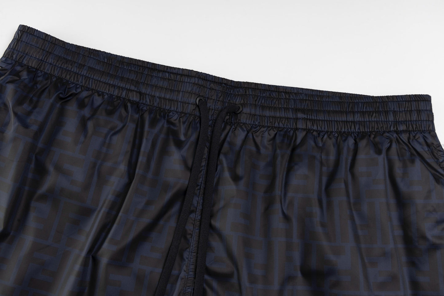 Fend 25ss print short