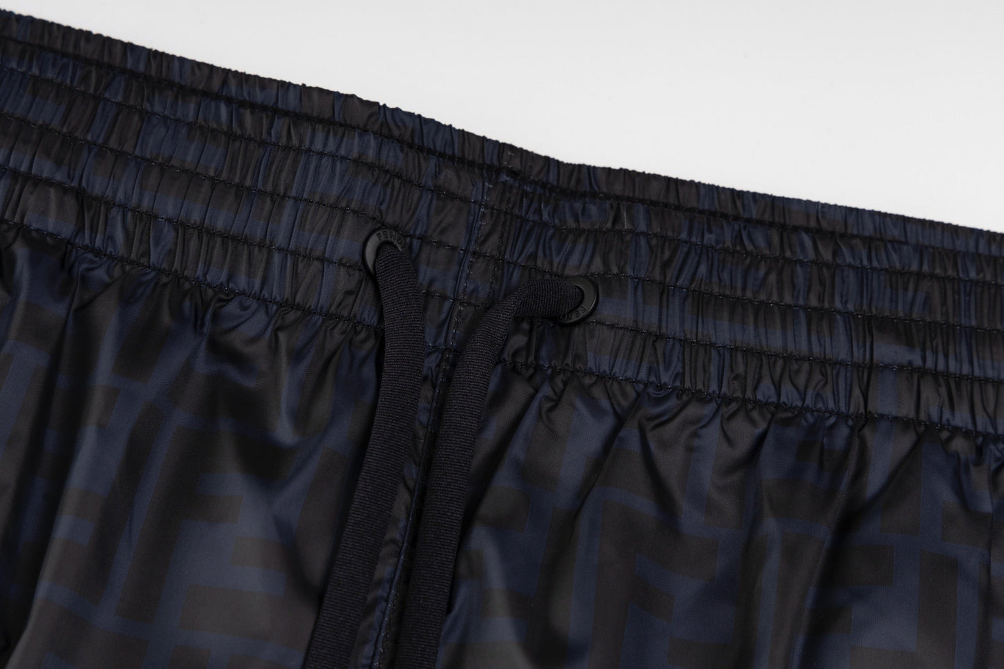 Fend 25ss print short