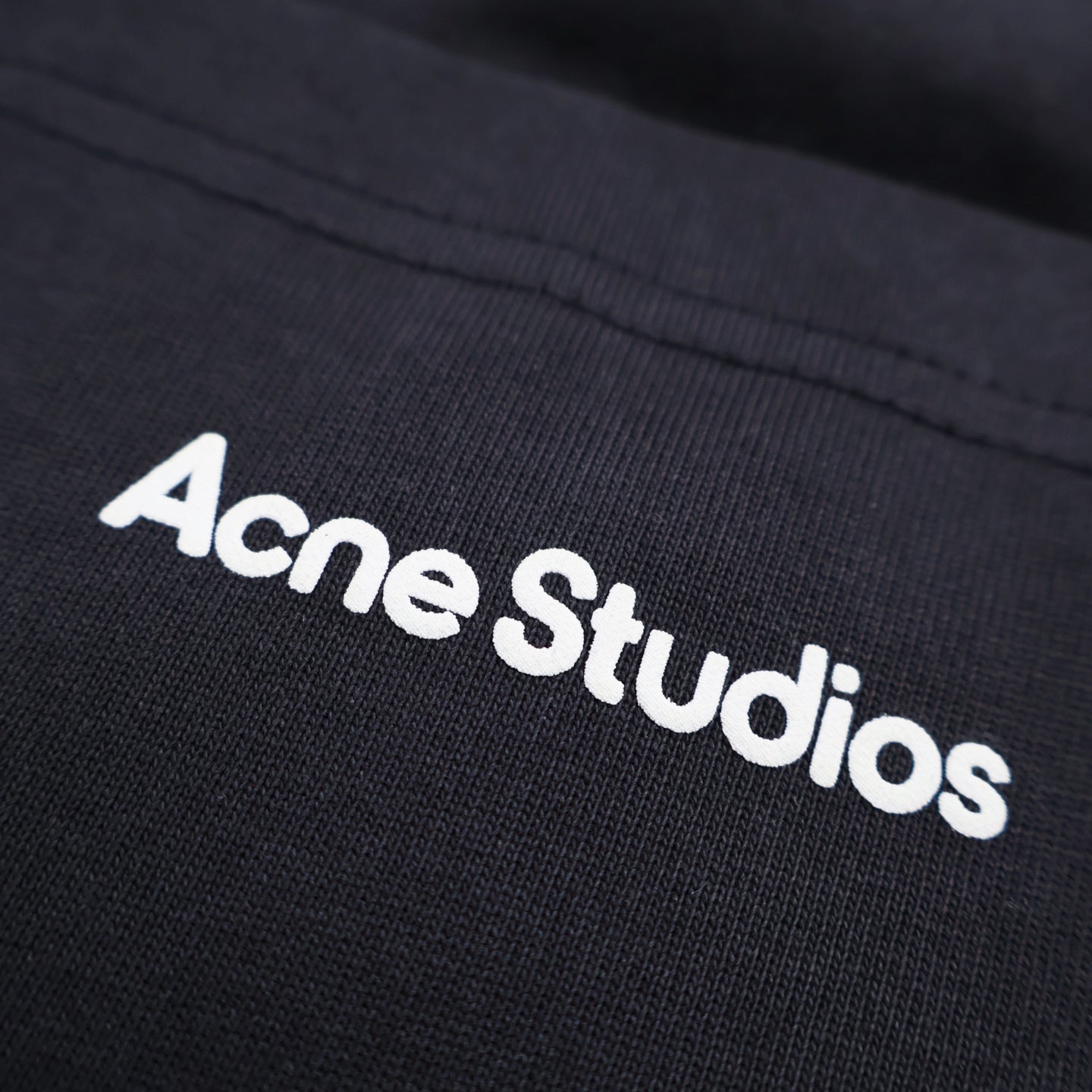 Acne 25ss print short