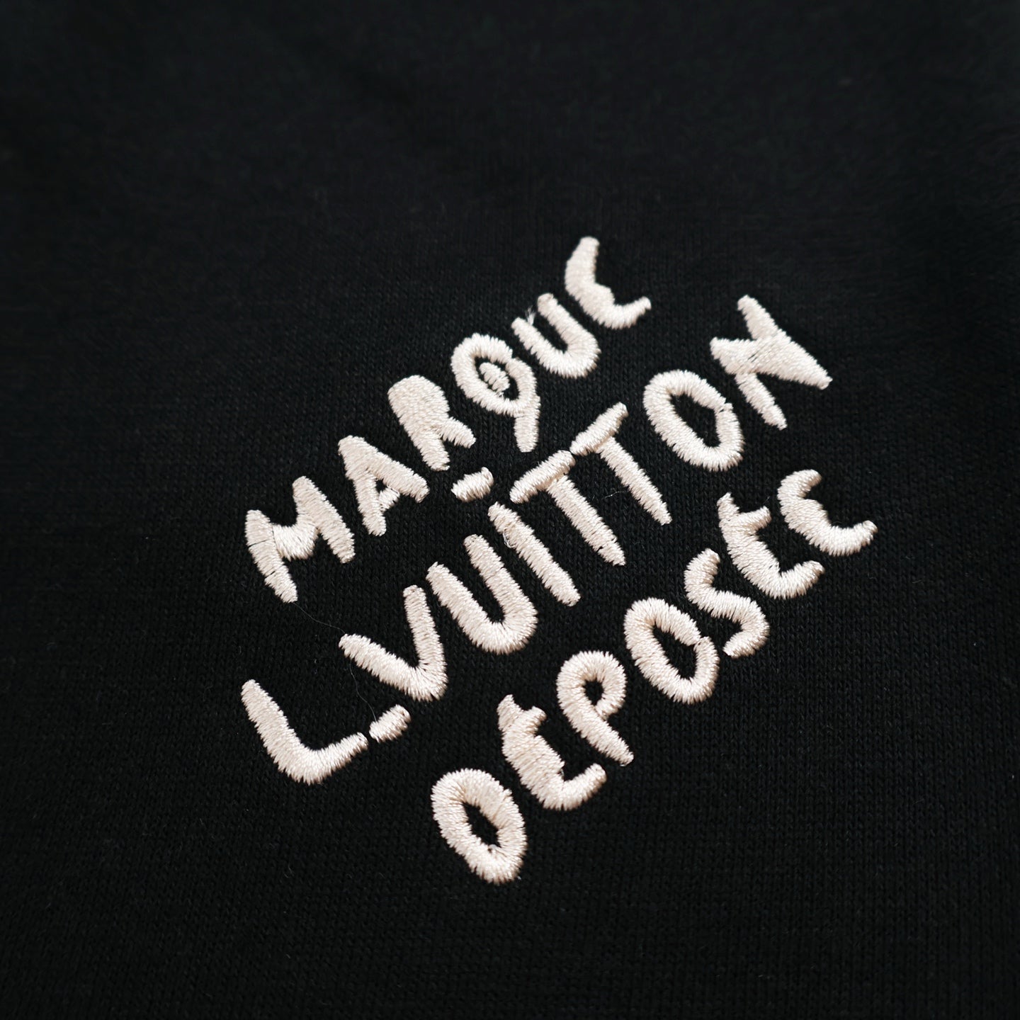 Louis 25ss embroidered short