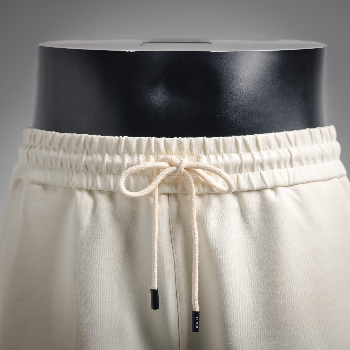 Fend 25ss embroidered short