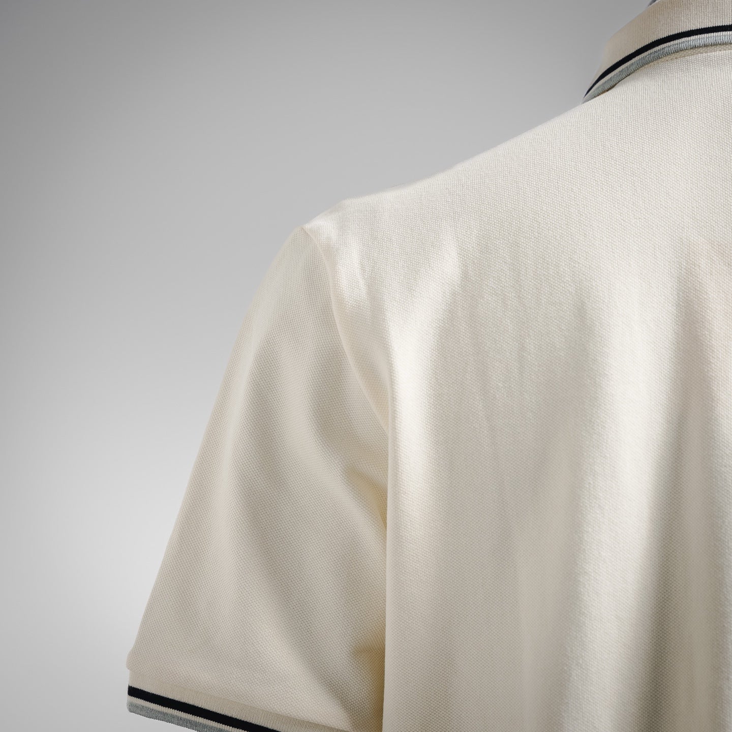 Miu 25ss zipper polo