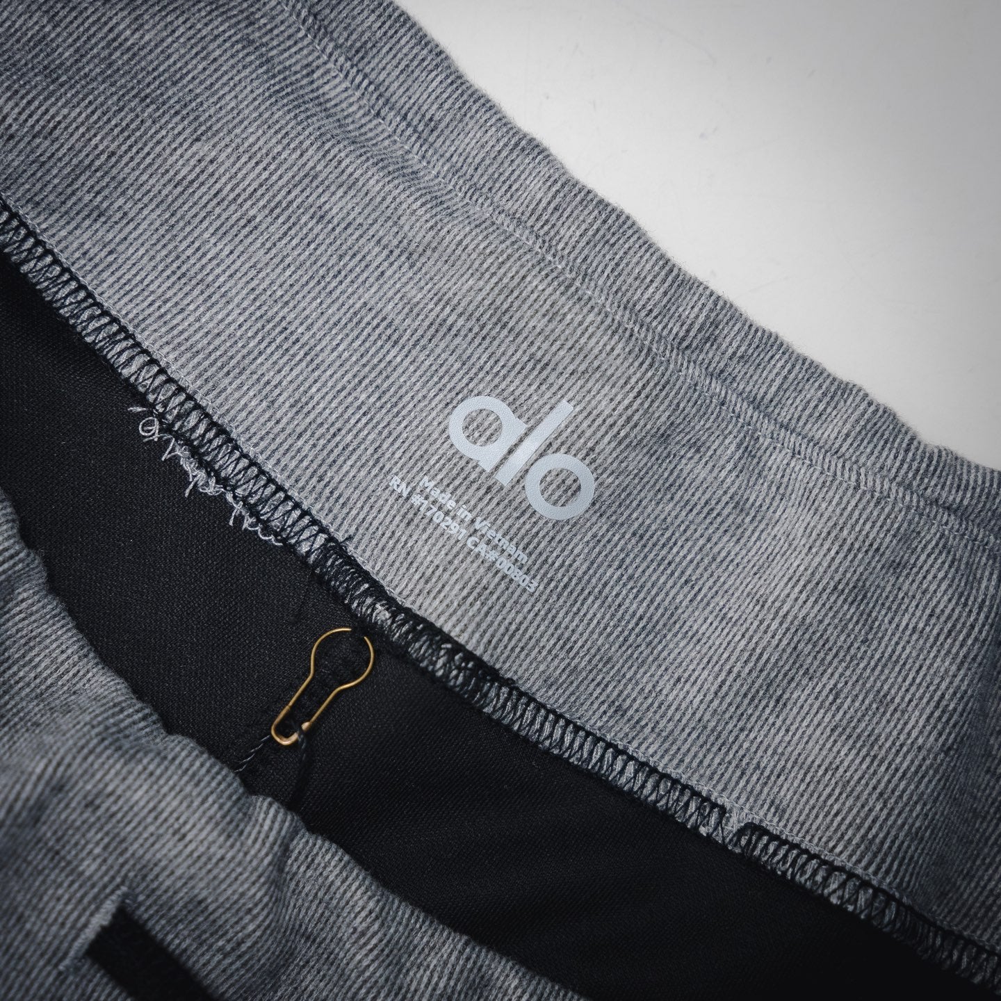 Alo pants