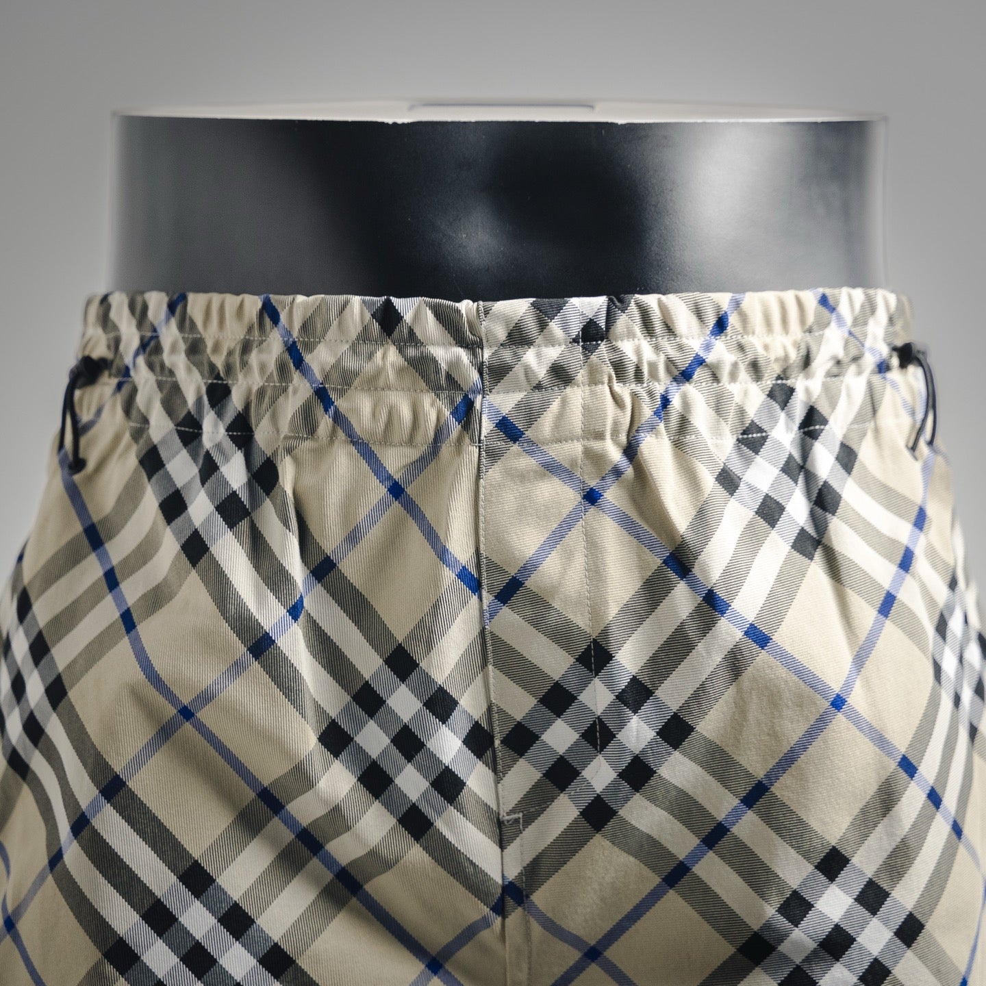 Bur 25ss print short