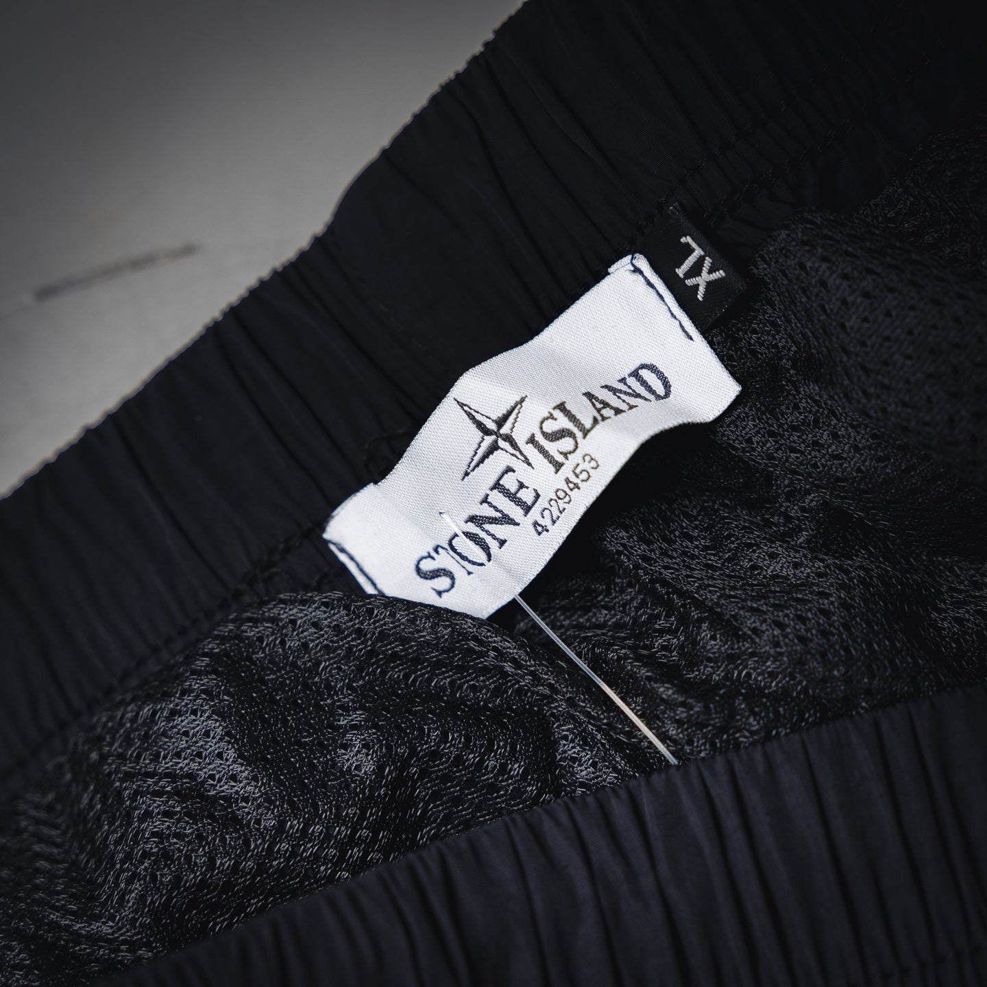 Stone 25ss embroidered short