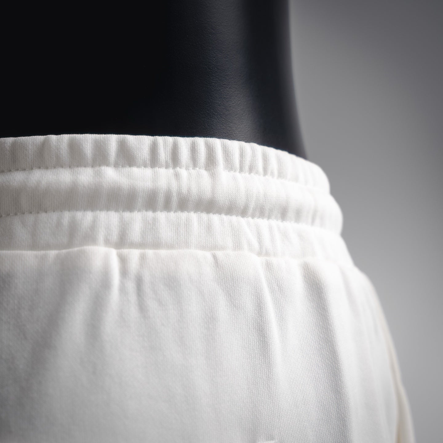 Given 25ss embroidered short