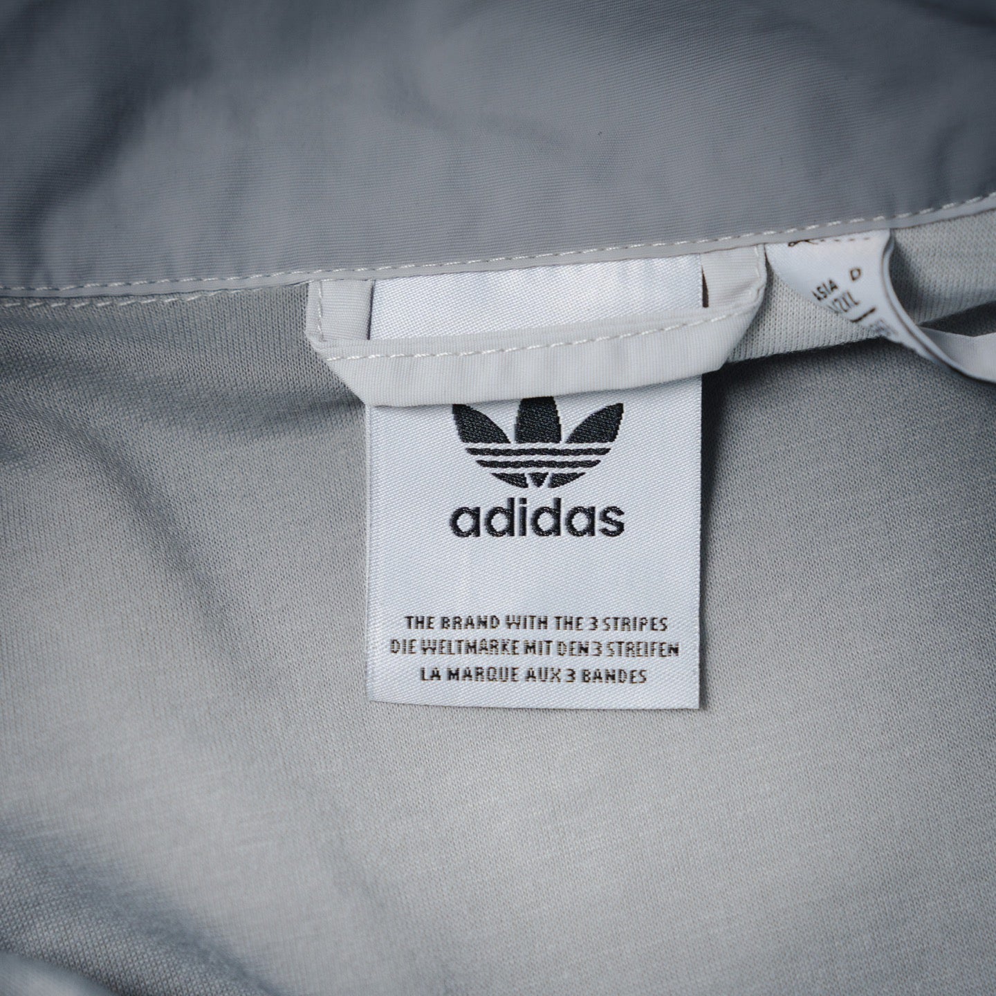 Adi 25fw embroidered jacket