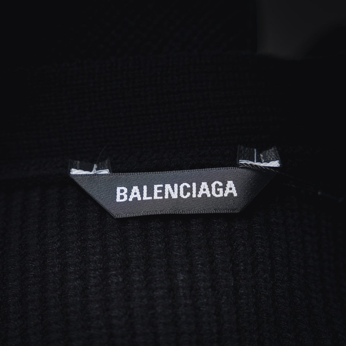 Balen 25fw cardigan sweater