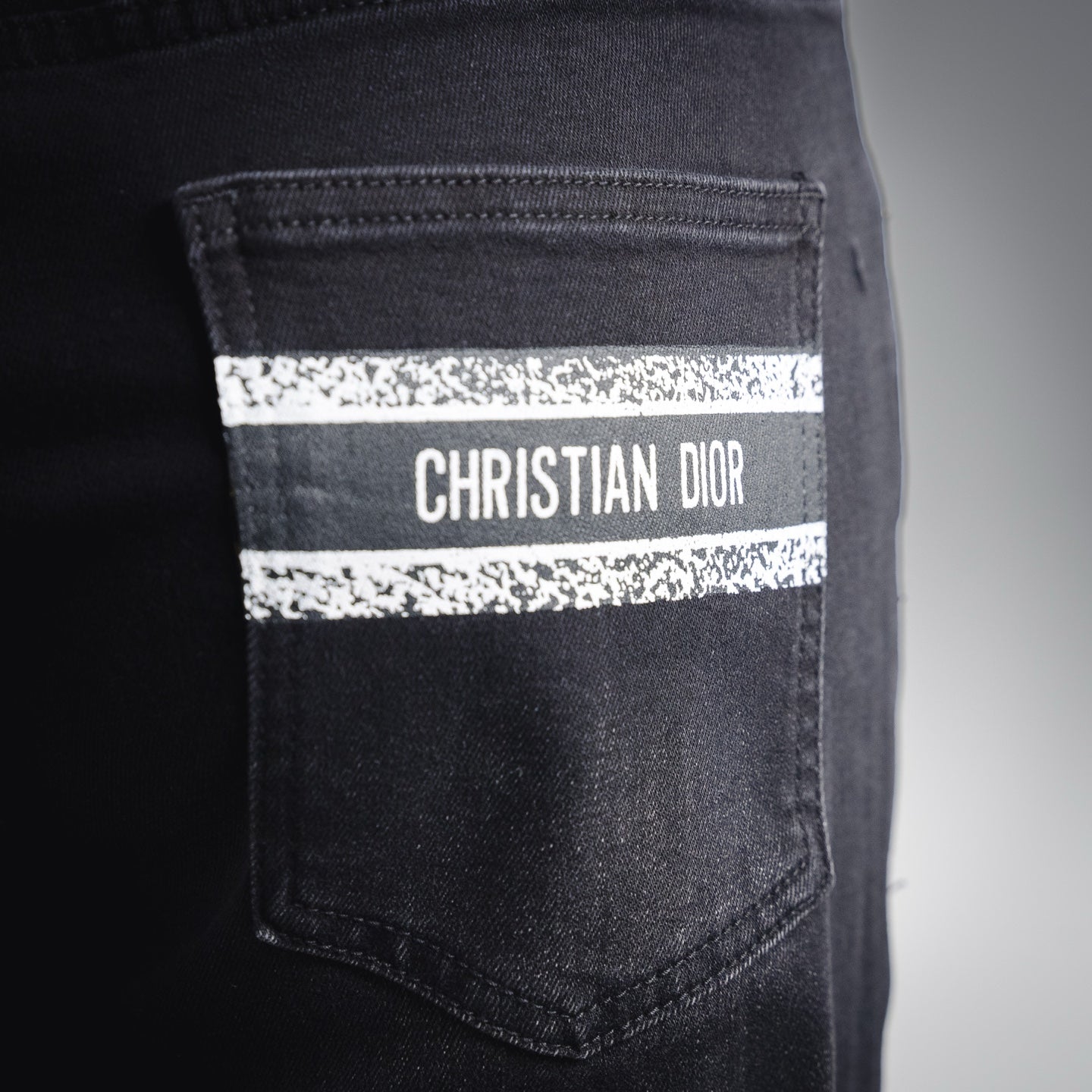 CD 25fw embroidered jeans