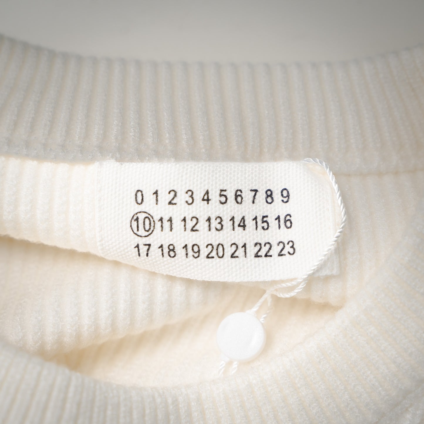 Margiela 25fw knitted sweater
