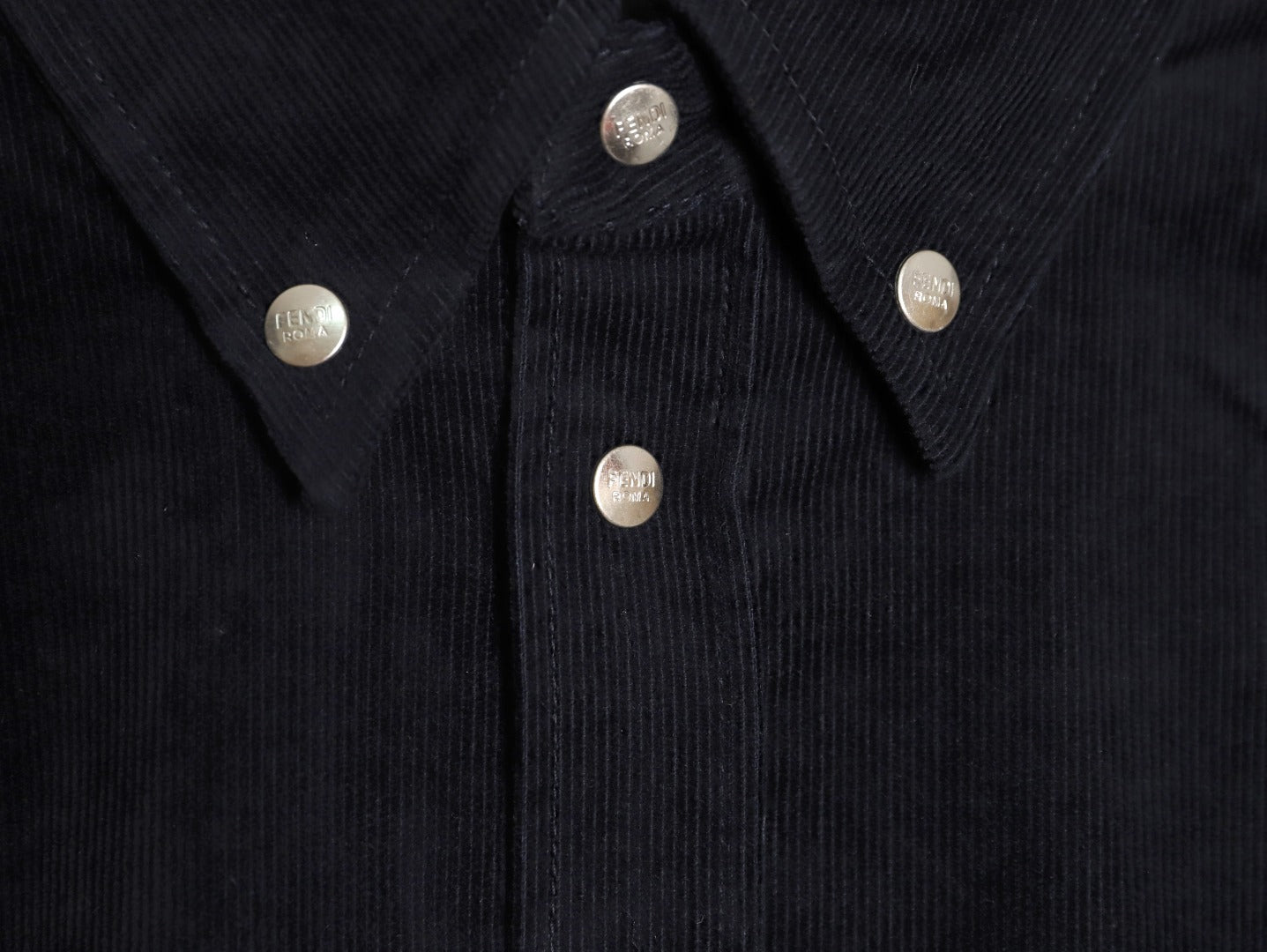 Fend 25fw buttons shirt