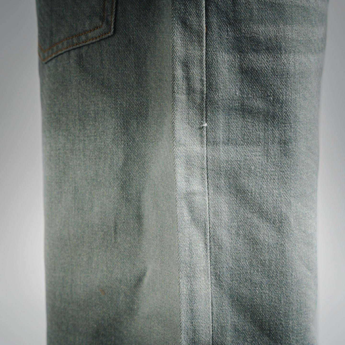 Loe 25fw all-match jeans