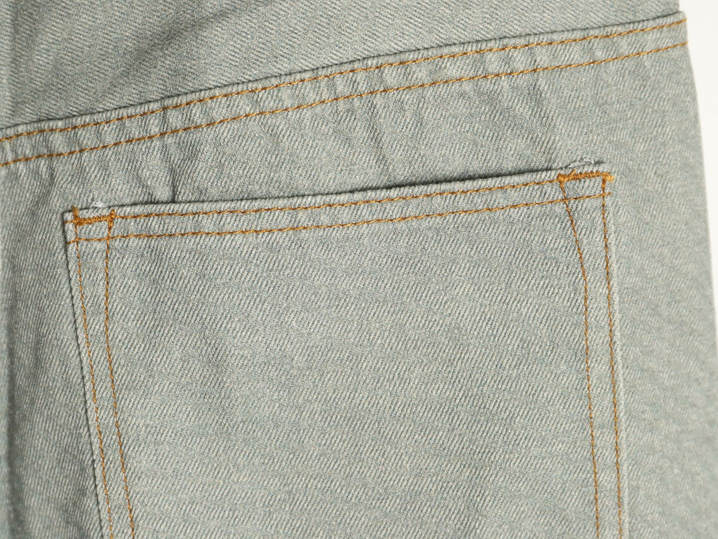 Loe 25fw all-match jeans