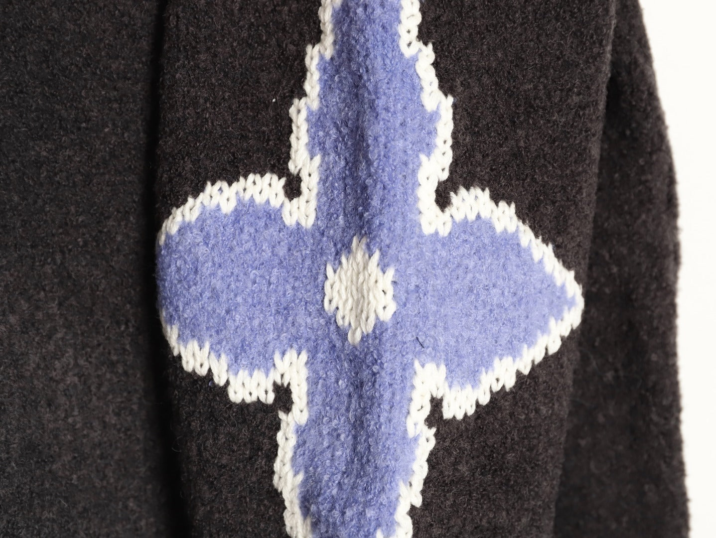 Louis 25fw intarsin sweater