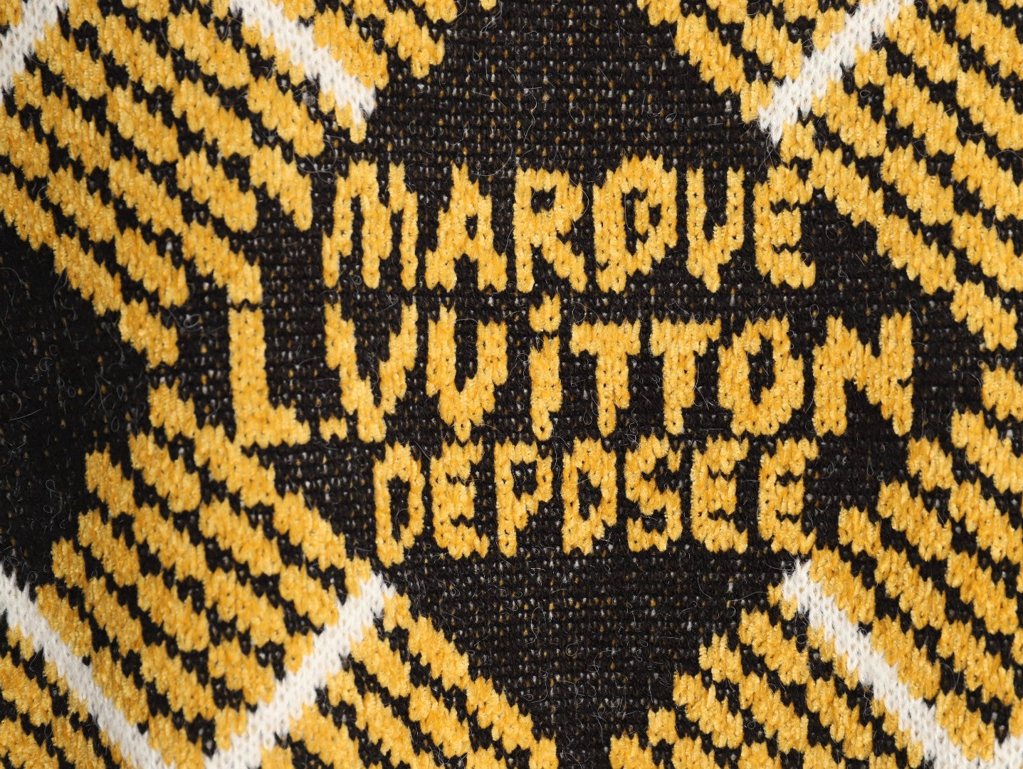 Louis 25fw knitted sweater
