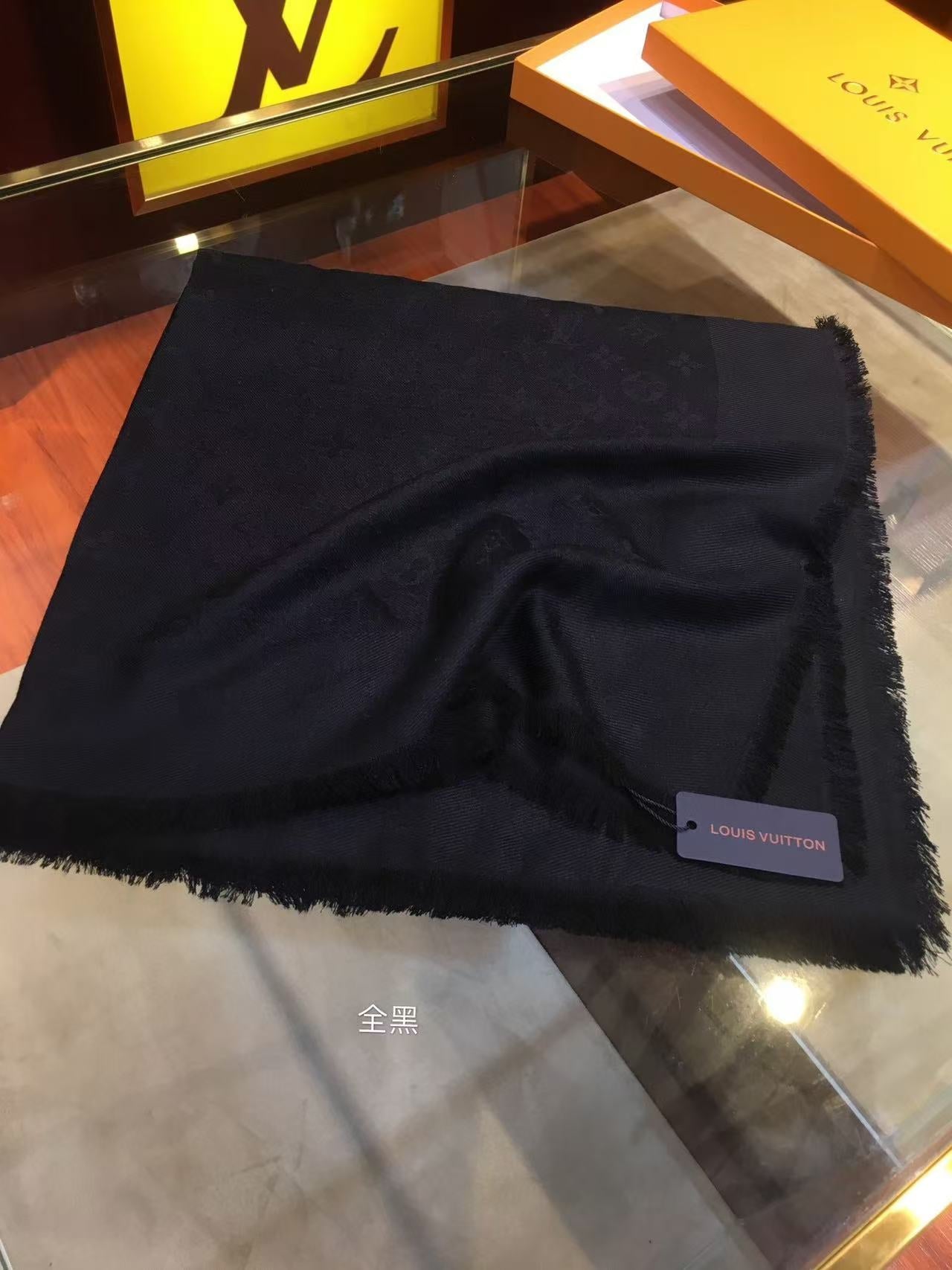 Louis scarf