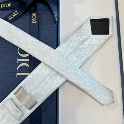 CD print tie