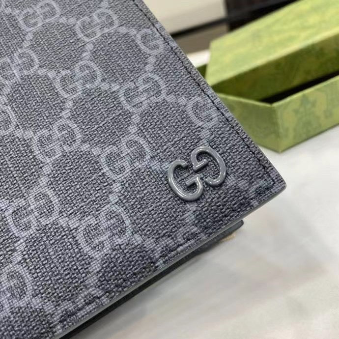 Guc passport holder