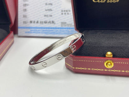 carti love bracelet