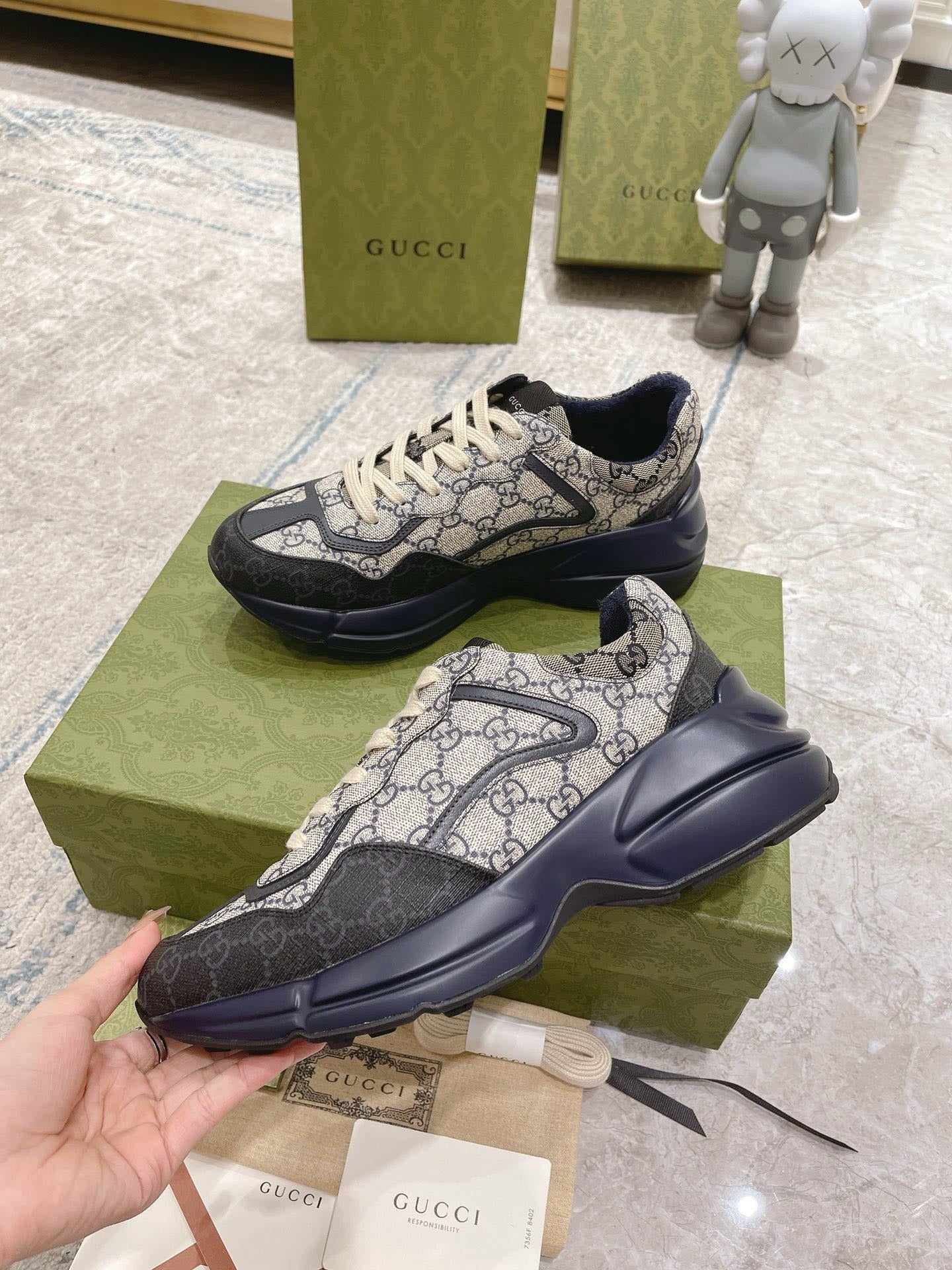 guc sneaker