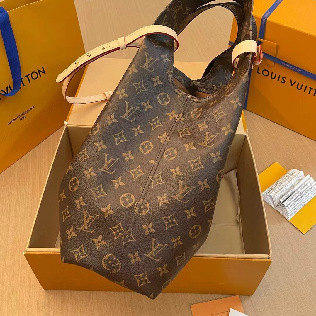 Louis atlantis bag