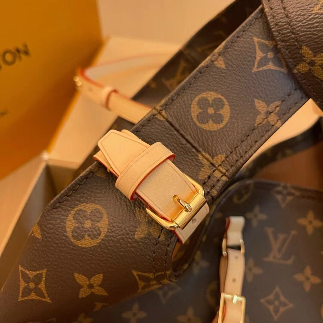 Louis atlantis bag
