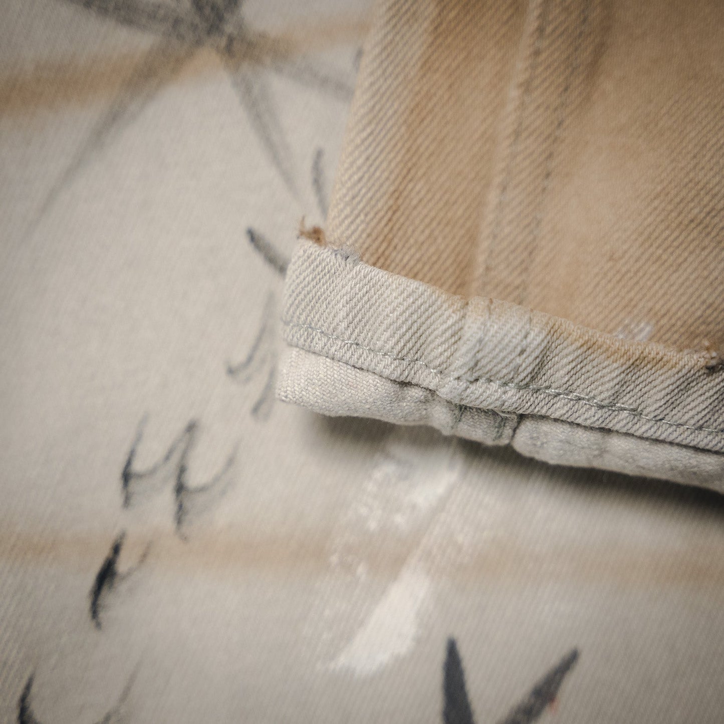 balen 2fw graffiti jeans