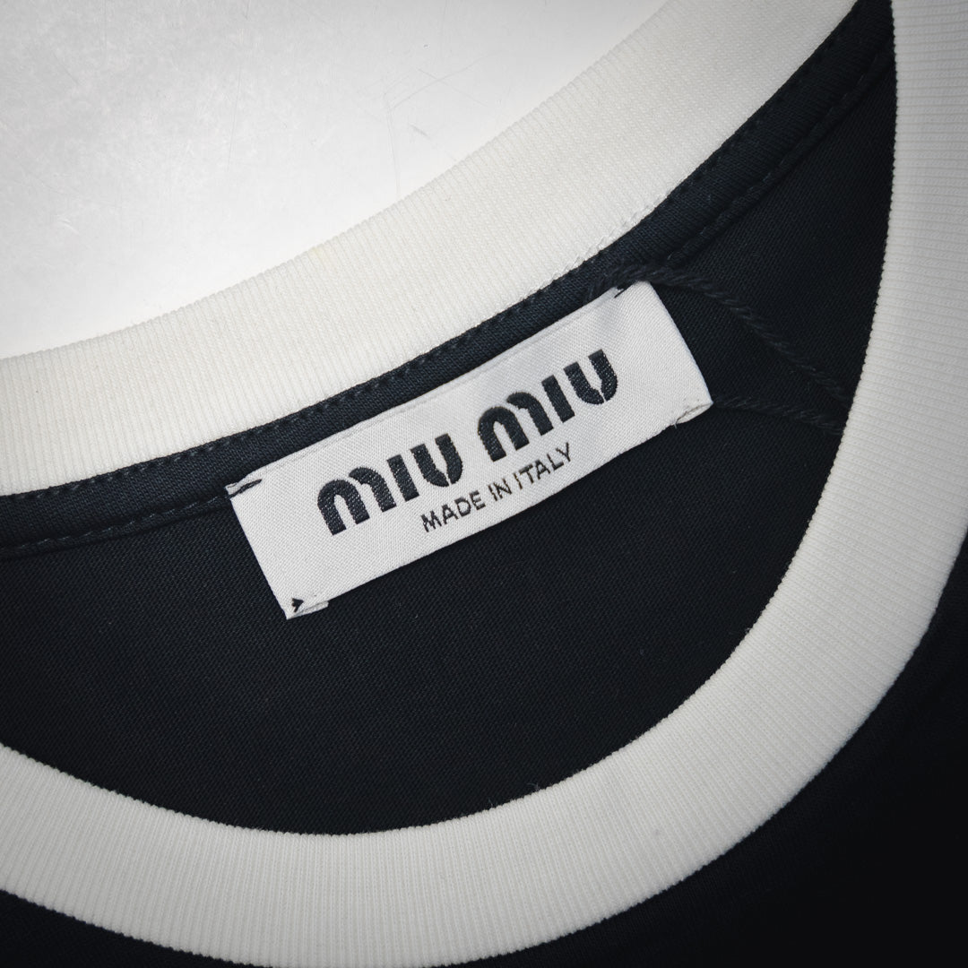 MIU 25ss embroidered t-shirt