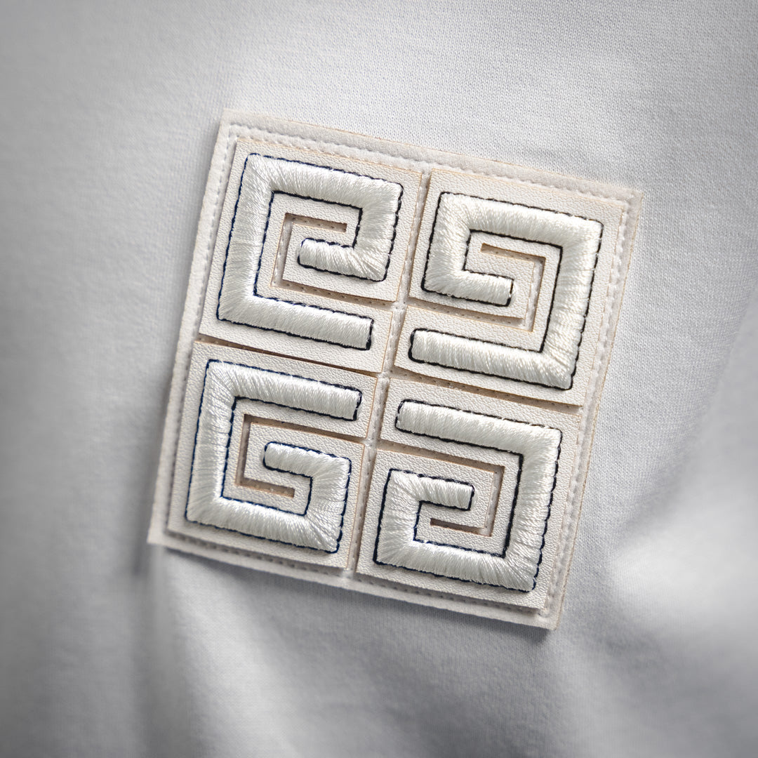 Given 25ss embroidered t-shirt