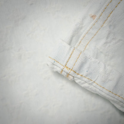 1V x tyle embroidered jeans