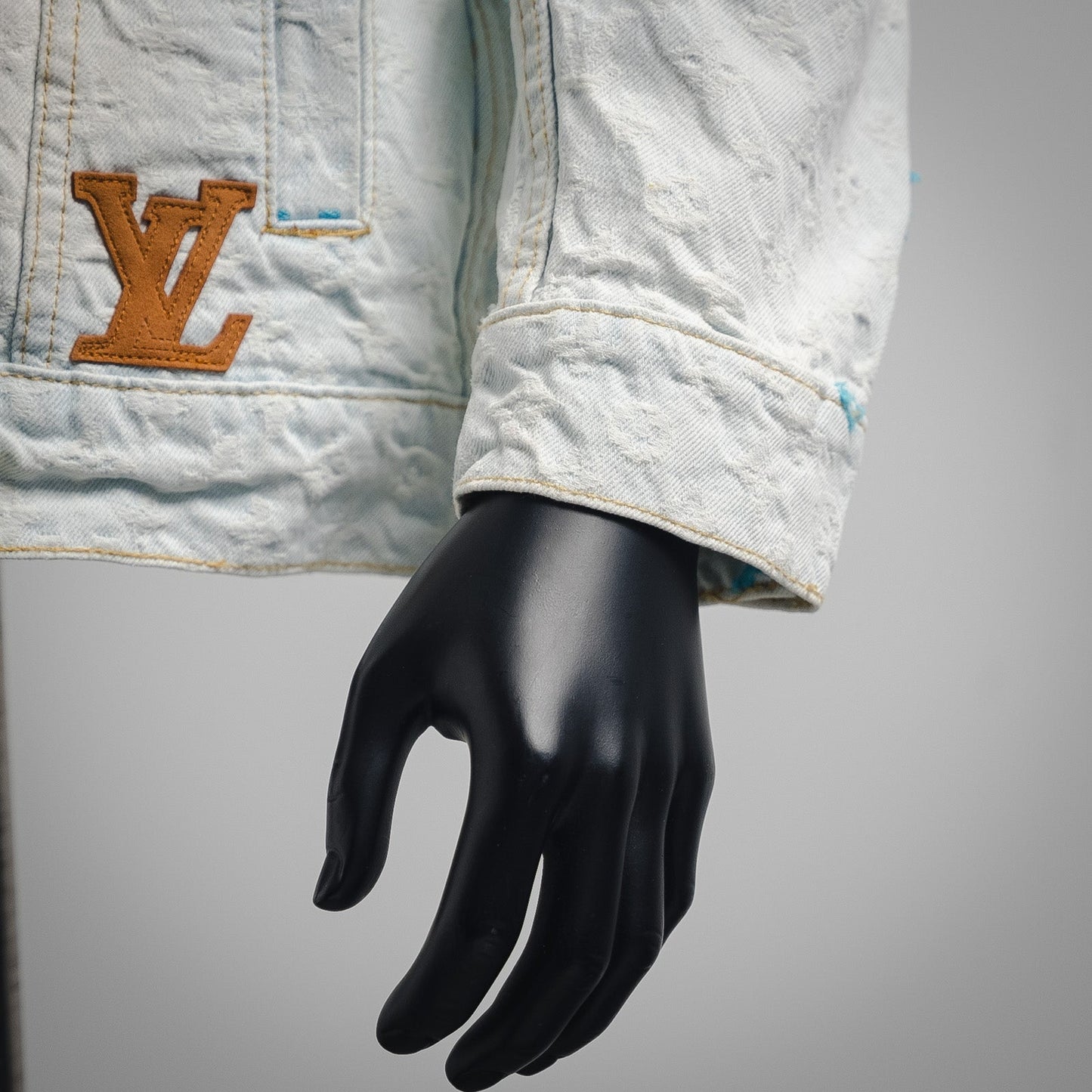 1V x tyle embroidered denim jacket