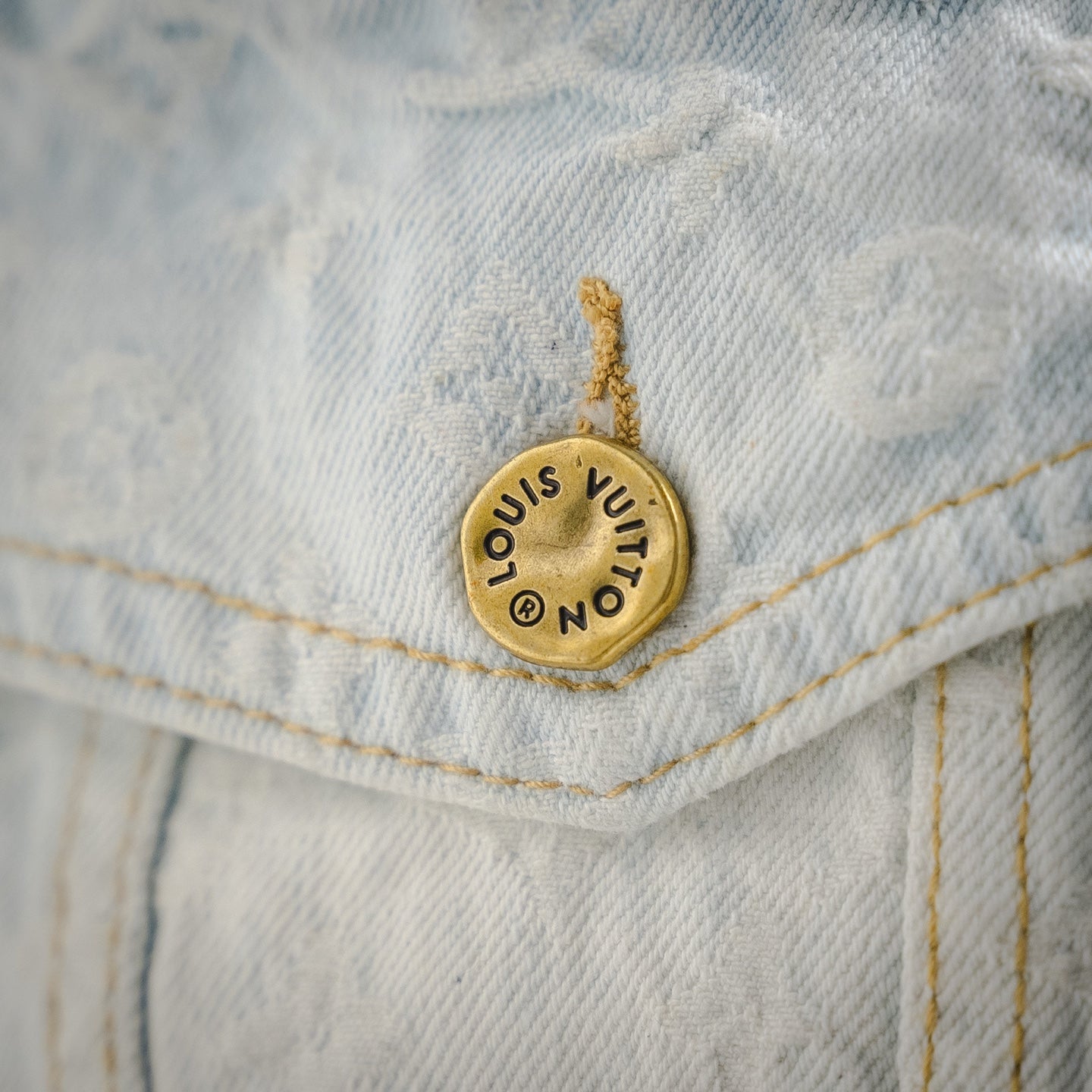 1V x tyle embroidered denim jacket