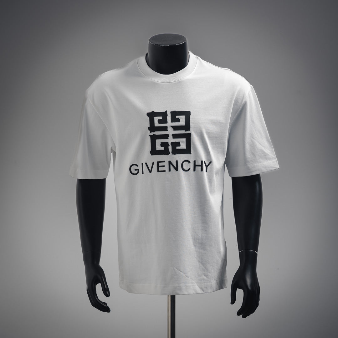 Gvien printed t-shirt